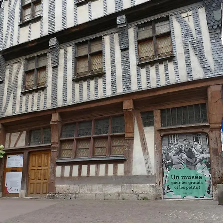 Appartamento Jardin De L'hotel De *